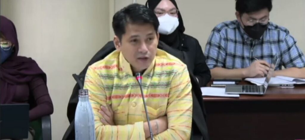 Muna Robi Prinsipyo Muna: Robin, Binangga ang 'Tradisyon' sa Bicameral Meeting sa ...